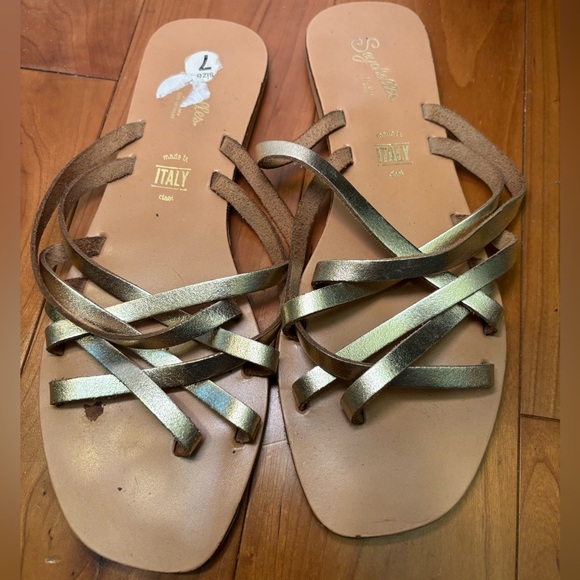 Seychelles Gold and Tan Strappy Sandals - Picture 2 of 4